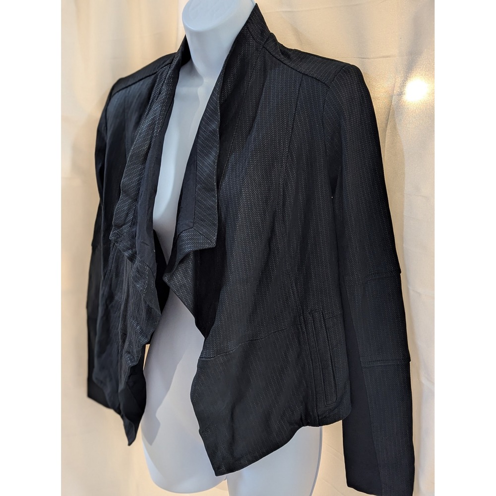 G.I.L.I.‎ Got It Love It Black Textured Leather Draped Open Front Jacket Size 2 - Picture 3 of 8